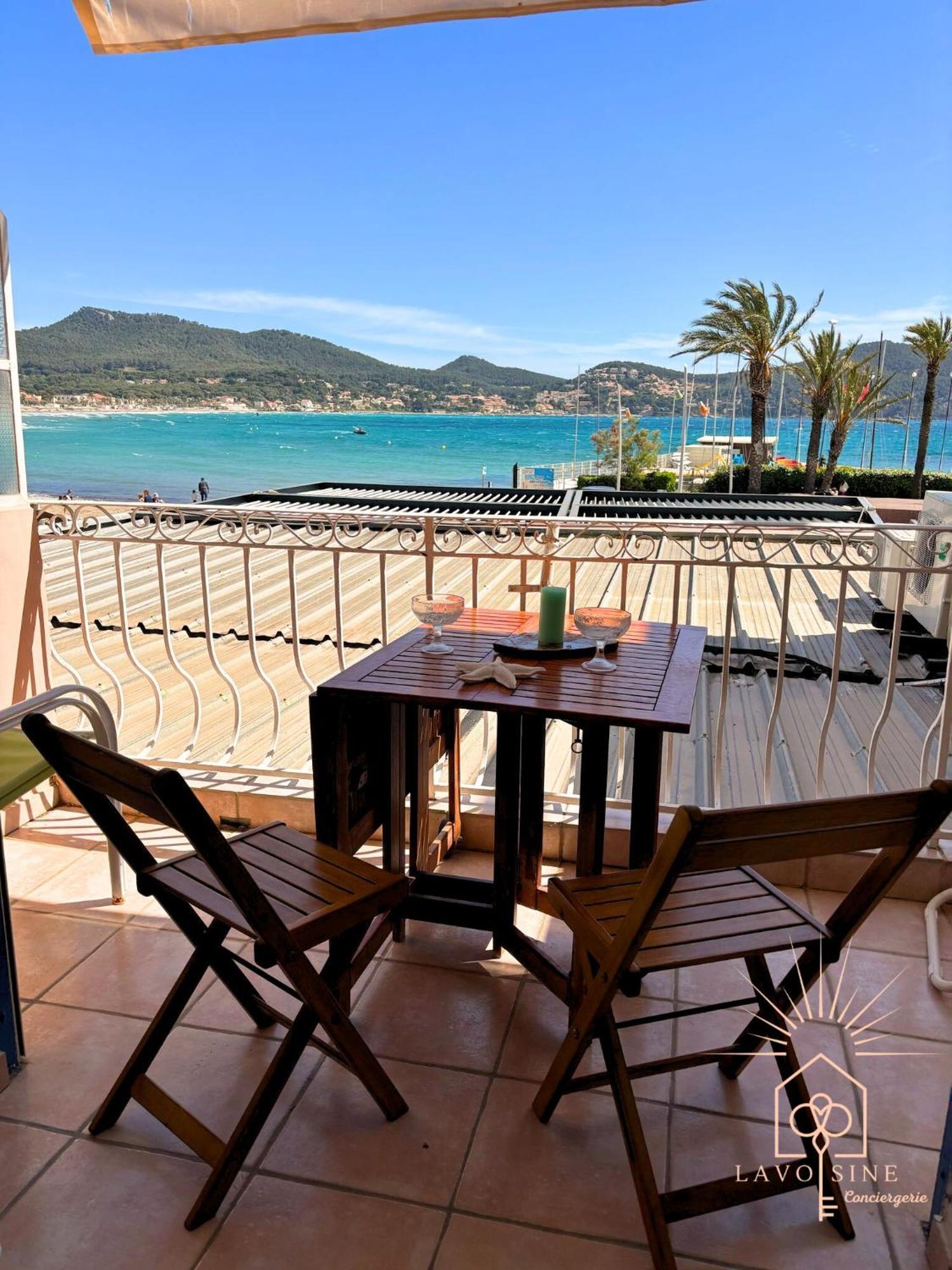 Les Pieds Dans L'Eau Apartment Saint-Cyr-sur-Mer Luaran gambar